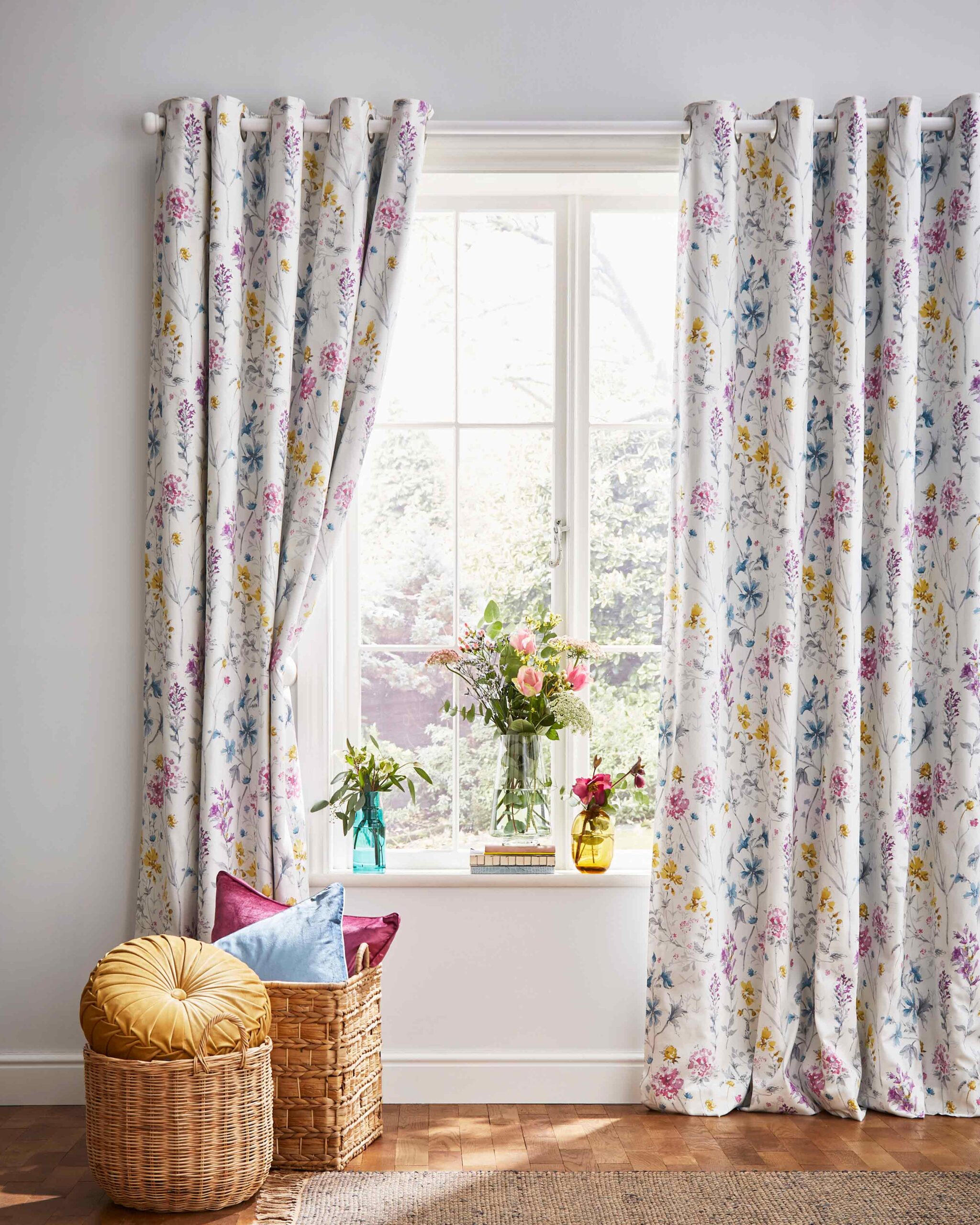 Laura ashley deals ready made curtains