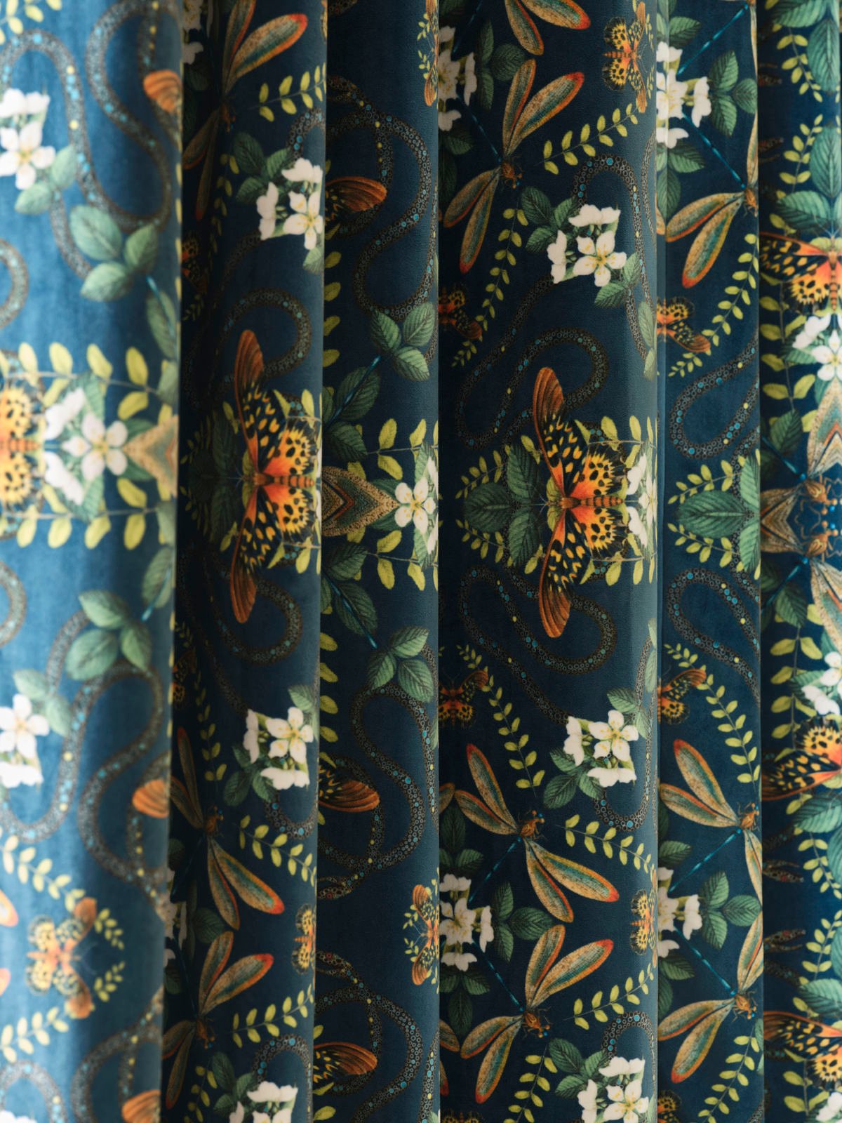 Wedgwood Botanical Wonders Emerald Forest Jacquard Fabric